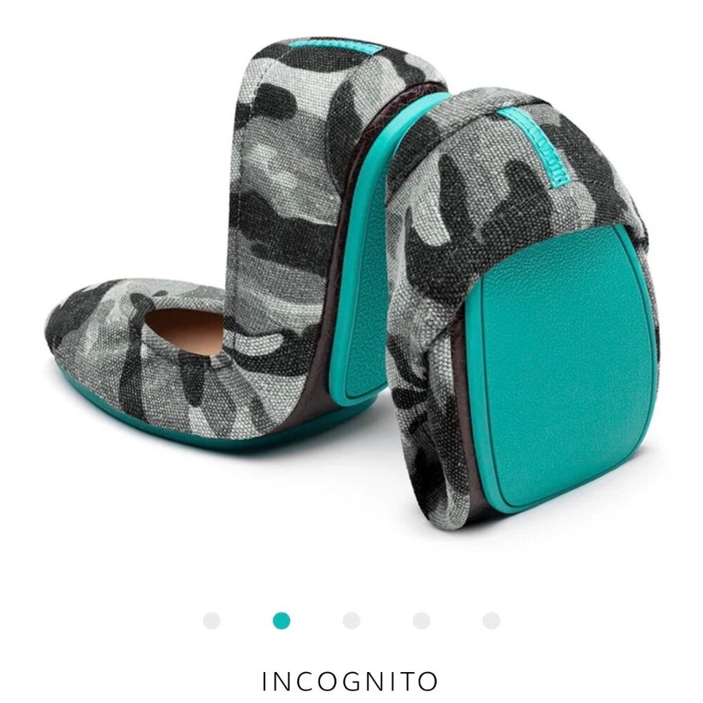 🦄 NIB Tieks Incognito (B&W Camo) - Limited Edition🦄
